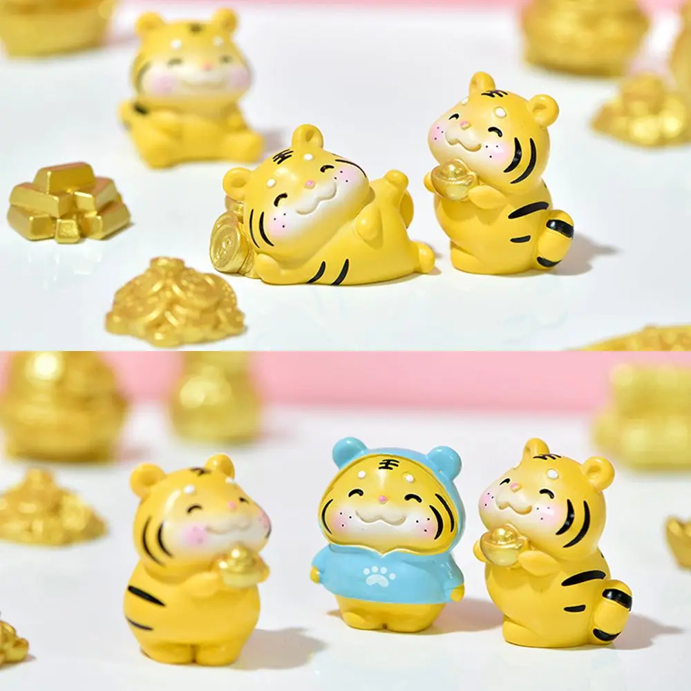 

Cute Micro Landscaping Tiger Miniature Figurine Garden Ornament Desktop DIY New Year Home Decor