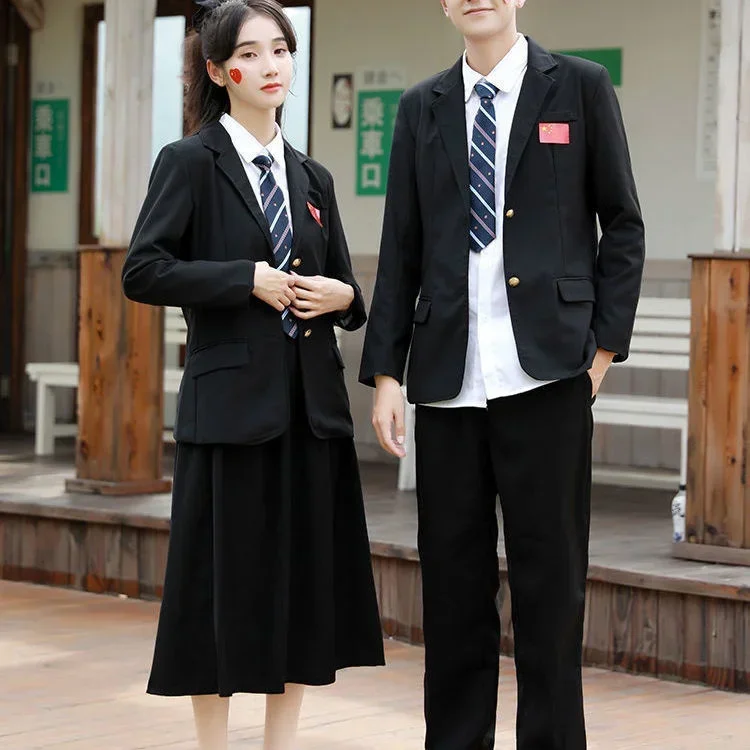 Трехсекционная спортивная форма для учащихся средней школы осенний комплект