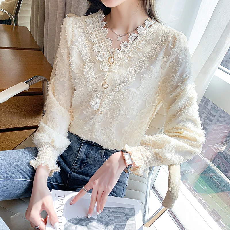 2022 Blusas Mujer De Moda V-neck Lace Vintage Blouse for Women Long Sleeve Tunic Velvet Shirts Korean Temperament Blouses Tops