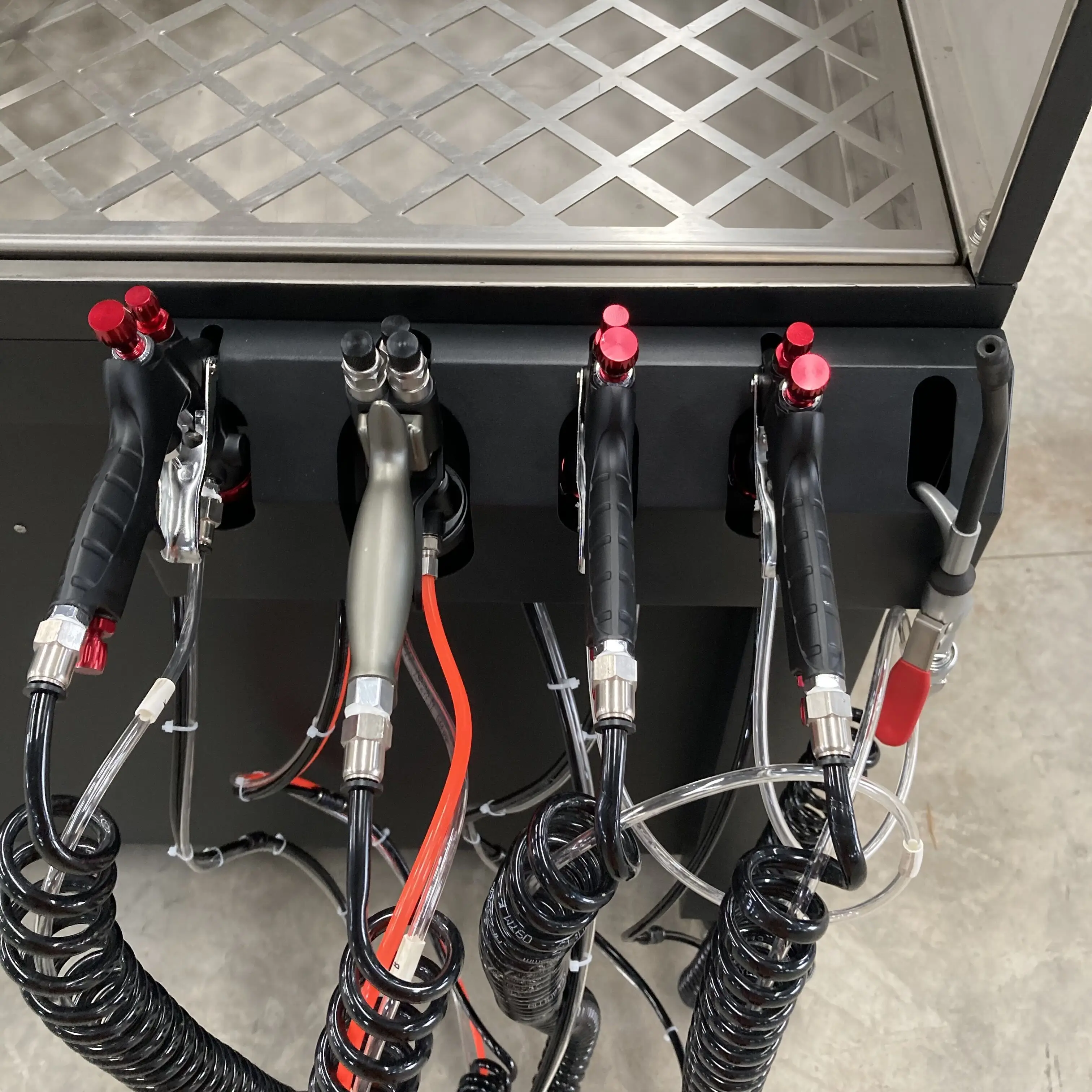 Новая стандартная хромированная пластиковая машина