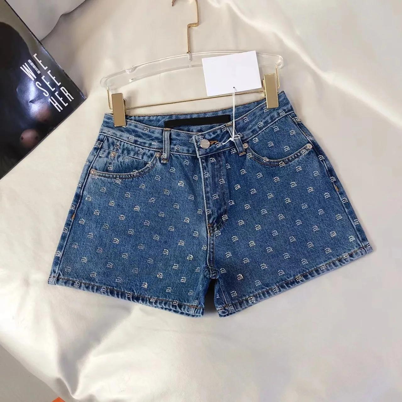 2023 New Spring Summer Women Denim Shorts Glittering Letters a Hot Drilling All-match High Waist Straight Pants Short Jeans