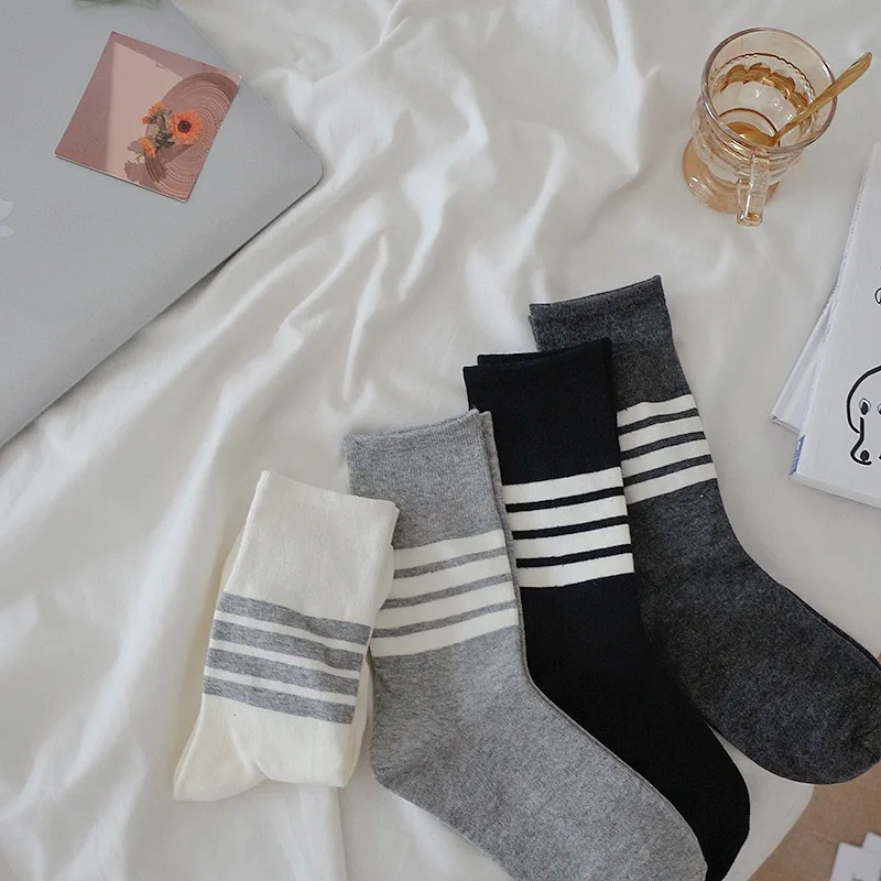 

Простые женские носки в полоску, однотонные хлопковые носки, женские удобные спортивные длинные носки для скейта, весна-осень, повседневные...