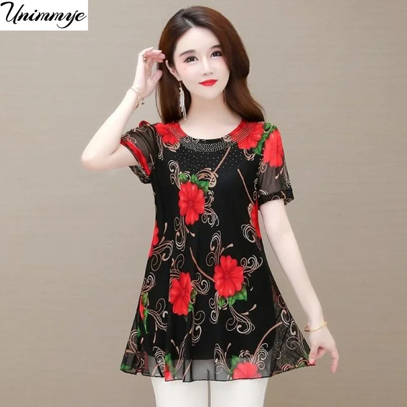 

Женская шифоновая блузка с цветочным принтом, круглым вырезом и коротким рукавом