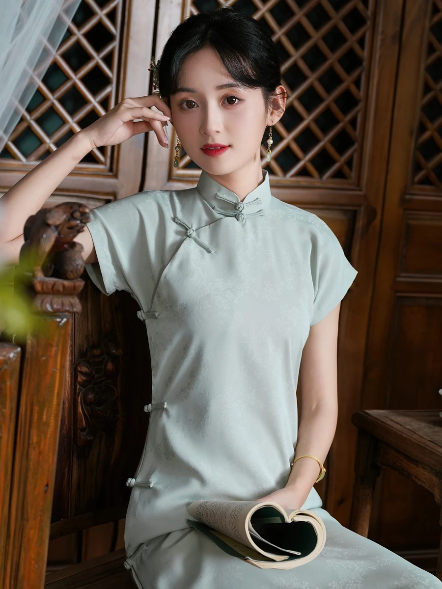 Женский кардиган в стиле Ципао ярко-синий с темными цветами лето