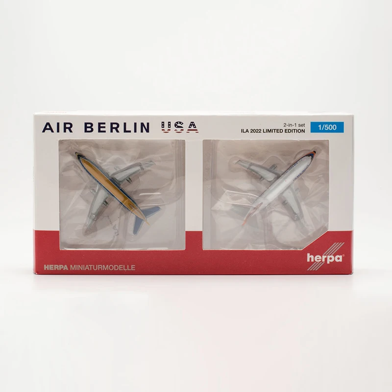Коллекция аксессуаров для взрослых 2 шт. масштаб 1:500 авиакомпании Air Berlin Airlines B737
