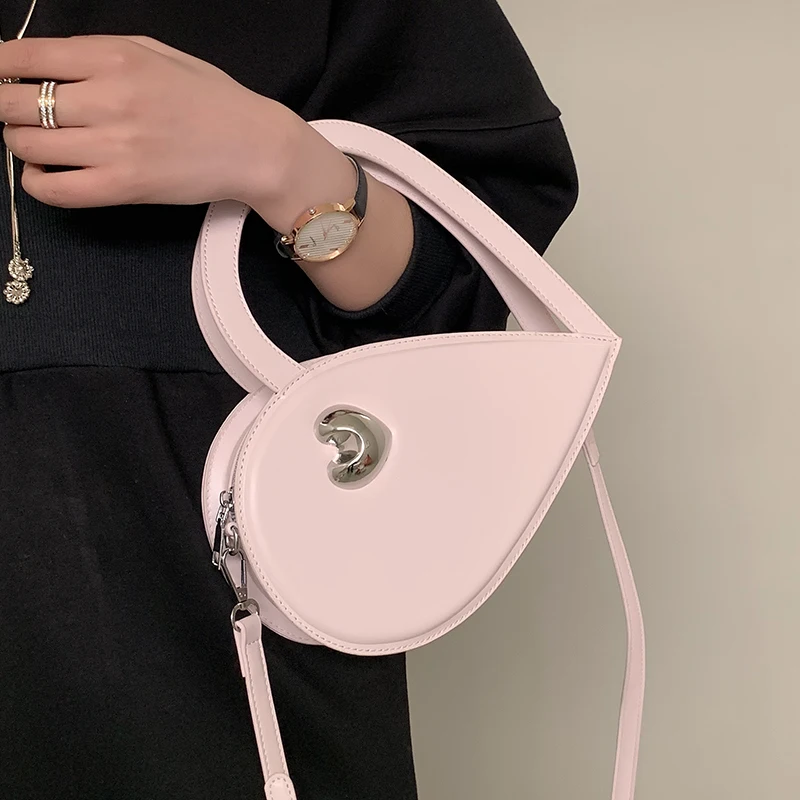 Wild Popularity Handbags Heart Shape Creative Women's Bag 2022 Trend Advanced New Summer Women's Bag Fashion Messenger Bag  A03