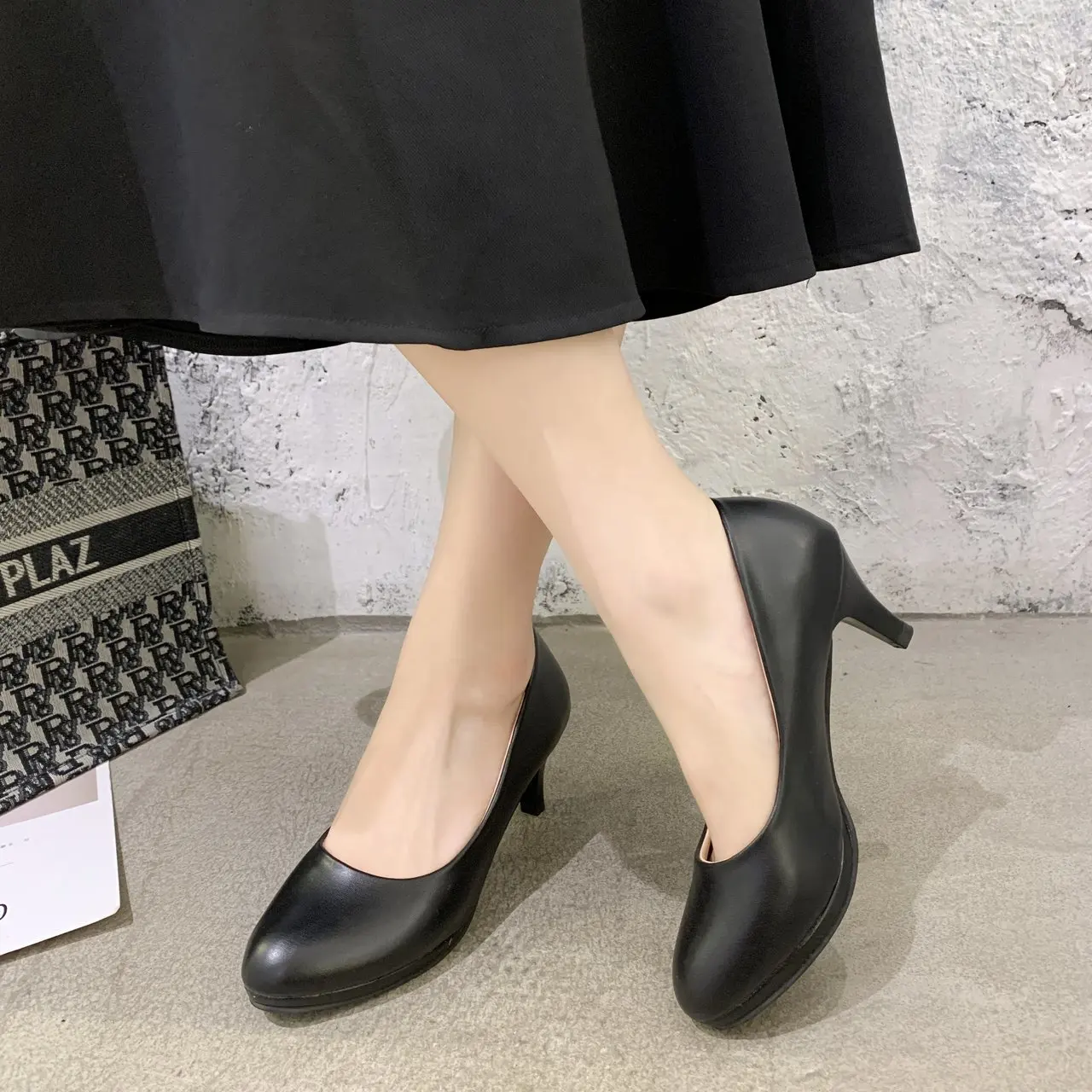 

Pumps Black Heels Women Shoes Spring 2022 Trend New PU Leather Office Shoes Pointed For Ladies Simple Stiletto Mules Rubber Sole