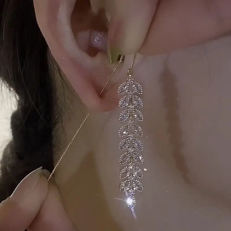 

Long tassel ear line female face thin tassel earrings Harvest zircon earrings Versatile simple office tassel earrings MEZ023