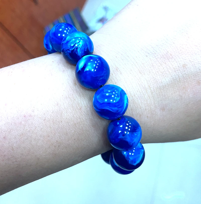 

Certificate 18mm Natural Mexico Sky Blue Amber Beads Bracelet 7.5”