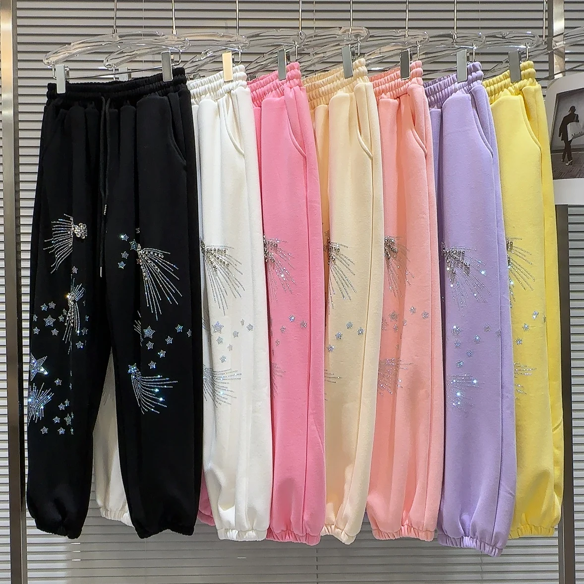 

Candy Color Stars Hot Drilling Diamonds Flowers Women Sweatpants Casual Elastic Waist Harem Pants Thicken Velvet Long Trousers