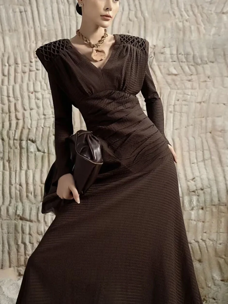 

New Women's Dress Early spring Elegant Solid color v neck Waist retraction Long Sleeve Knitted A-line skirt for women