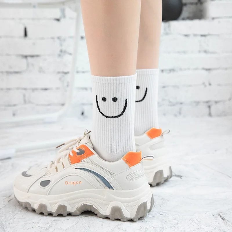Cotton Women Socks Solid Color Black White Smile Face Socks Harajuku Hip Hop Skateboard Crew Sock Casual Unisex Men Women's Sock
