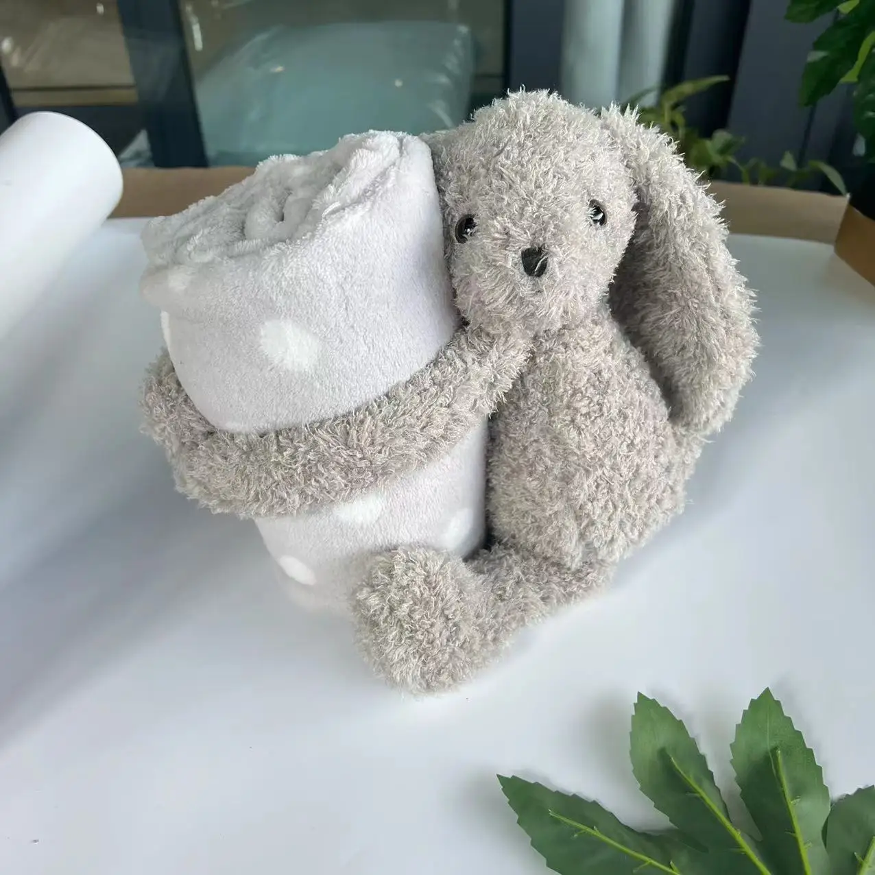 

High quality cute newborn baby gift set with bear shaped plush toy and baby blanket
