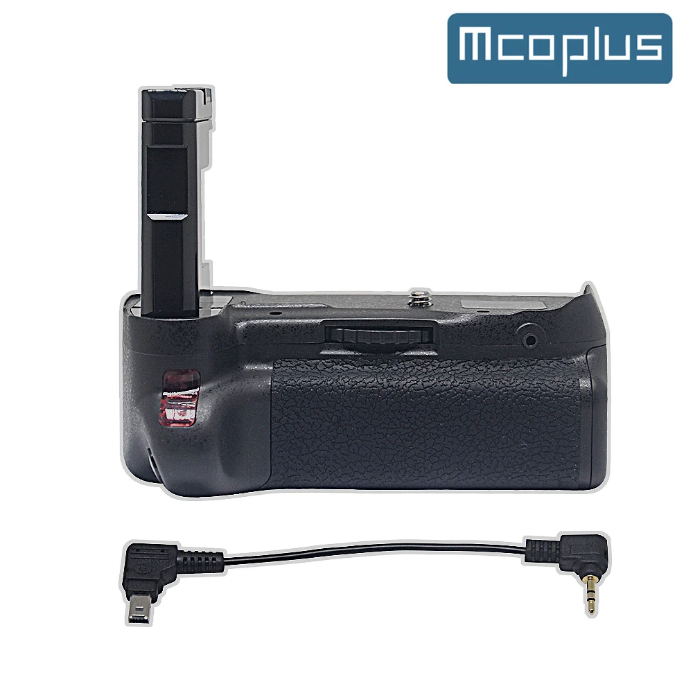 

Mcoplus BG-D5500 Vertical Battery Grip Holder for Nikon D5500 D5600 DSLR Camera work with EN-EL14A battery