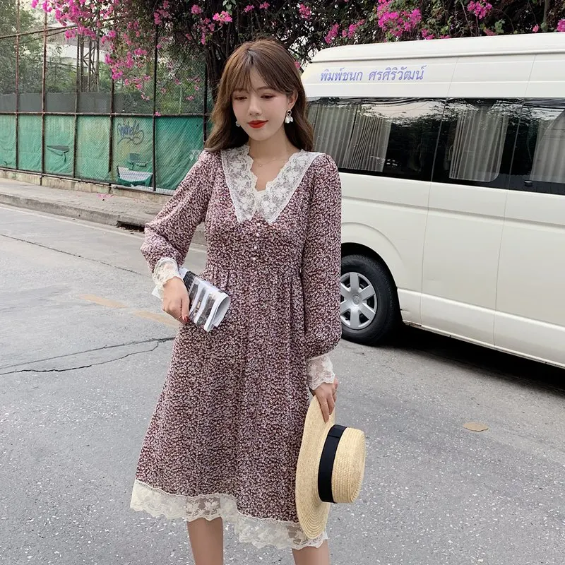 

COIGARSAM Dresses Women 2022 Spring Patchwork Lace Chiffon Floral Print V-Neck Purple Dress Dropshipping