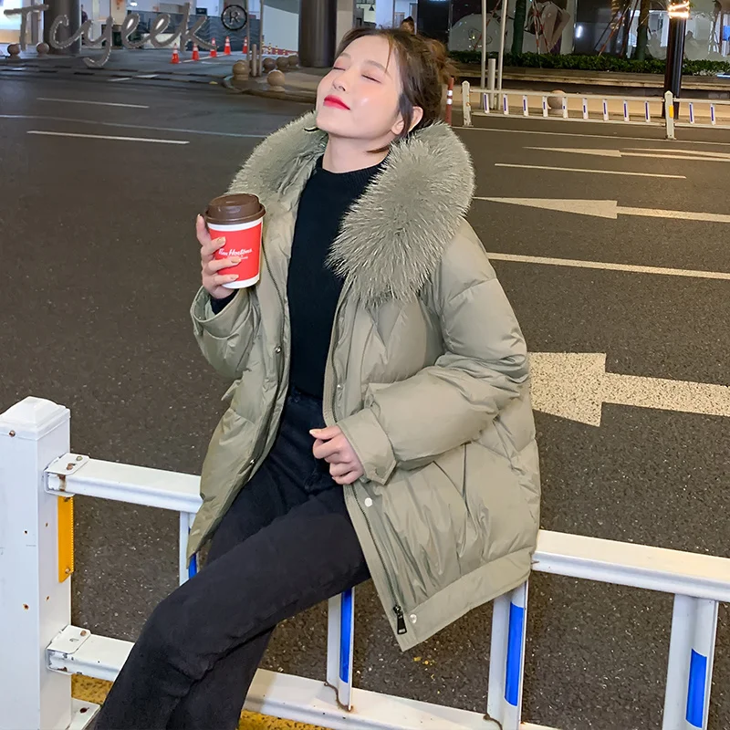 Рисунок 2 - Пуховик женский с большим меховым