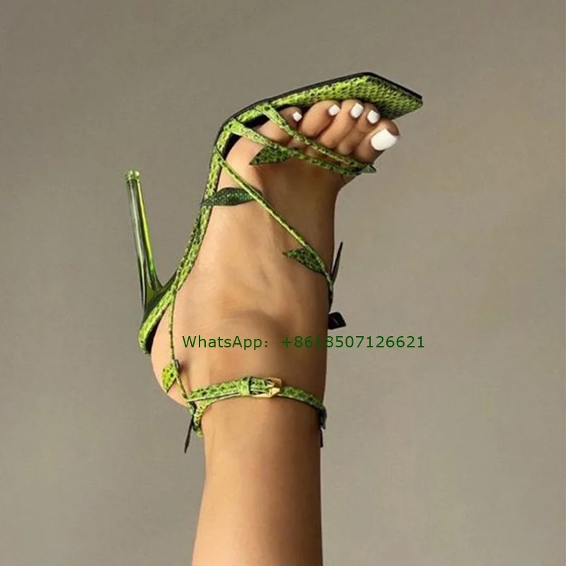 Сандалии с ремешком на щиколотке и квадратным носком