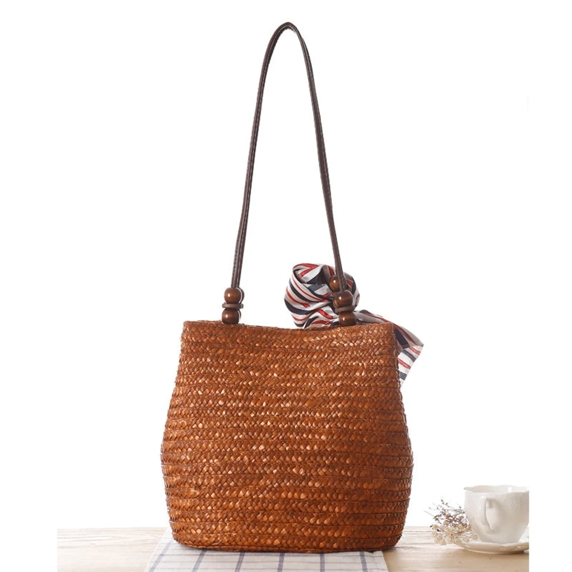 New one-shoulder straw woven bag seaside vacation woven bag straw beach bag