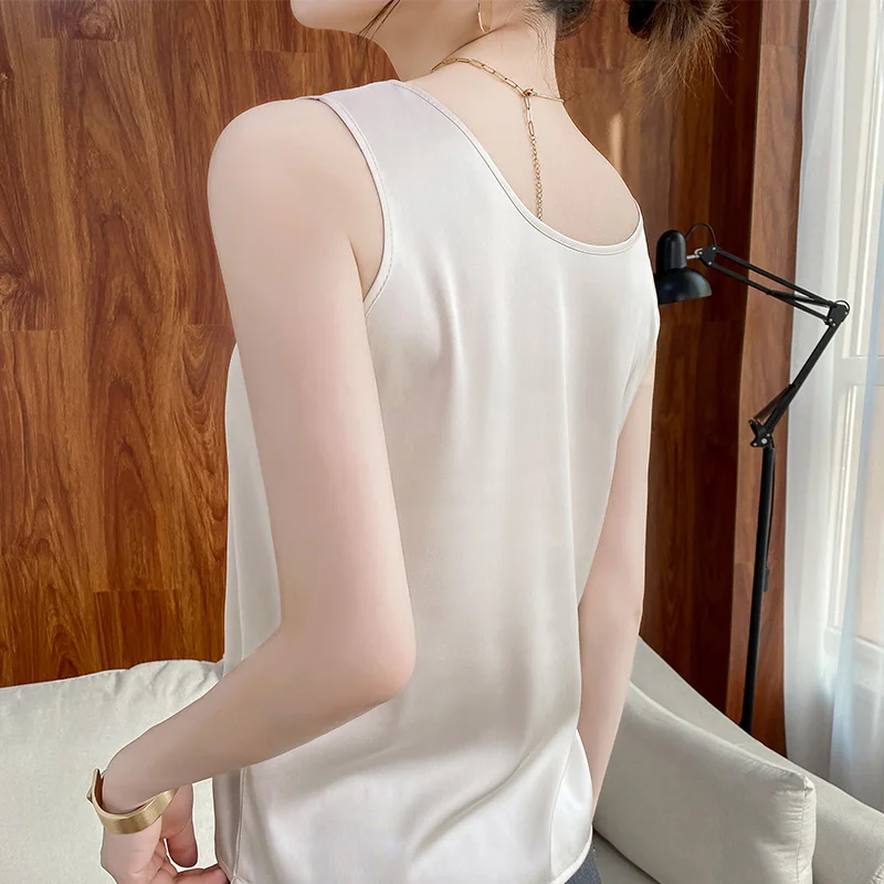 

Silk high sense suspender vest women's summer sleeveless temperament top bottomed blouse 2022 new loose solid color