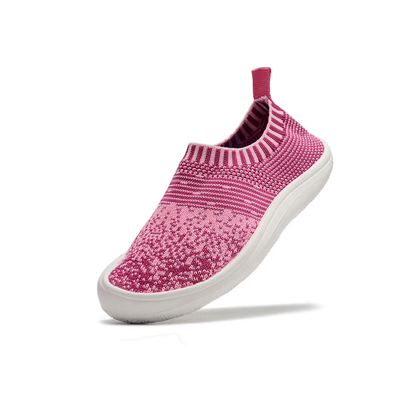 Рисунок 4 - Нескользящие кроссовки для мальчиков и девочек