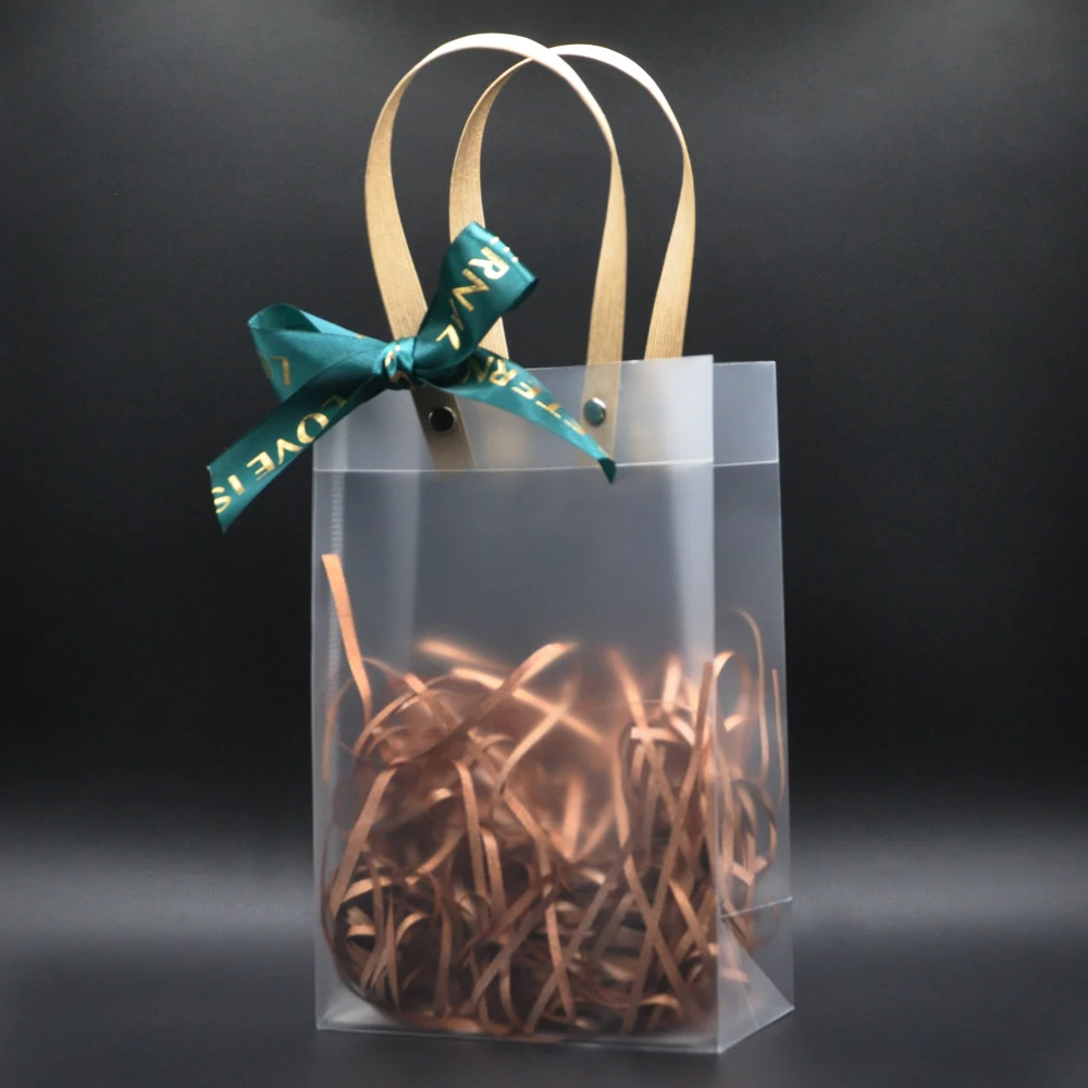 

4pcs Raffia Shredd Gift Bags Transparent Plastic Bag Wedding Decoration Party Package Festival Supplies with Raffia Paper Ribbon