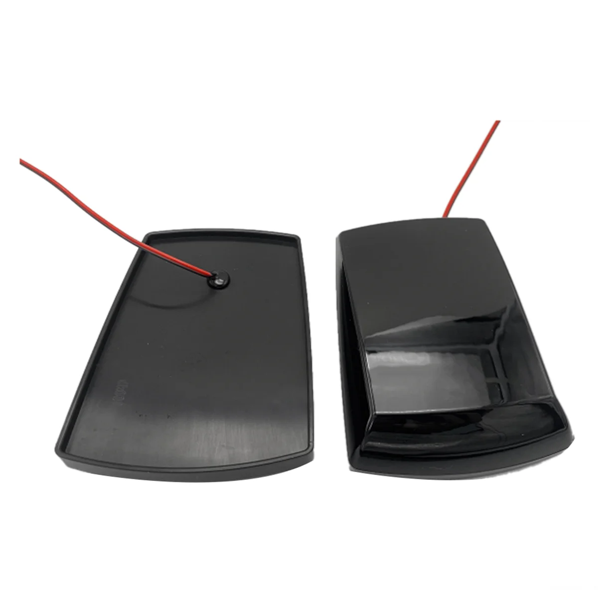 Передние угловые габаритные огни автомобиля указатели поворота мигающие лампы