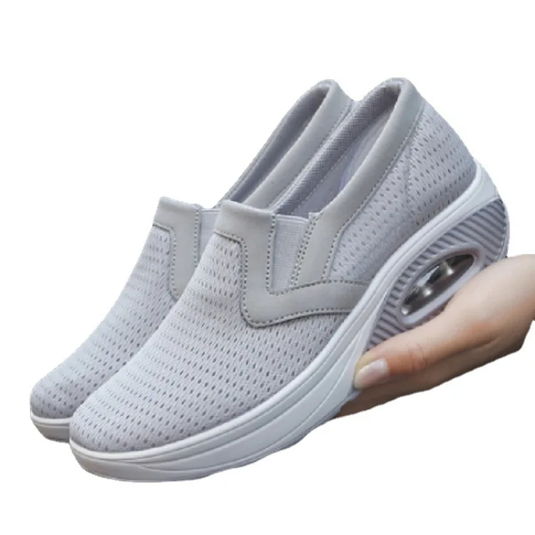 

Кроссовки женские сетчатые, повседневная обувь на толстой подошве, дышащие универсальные удобные, лето 2022