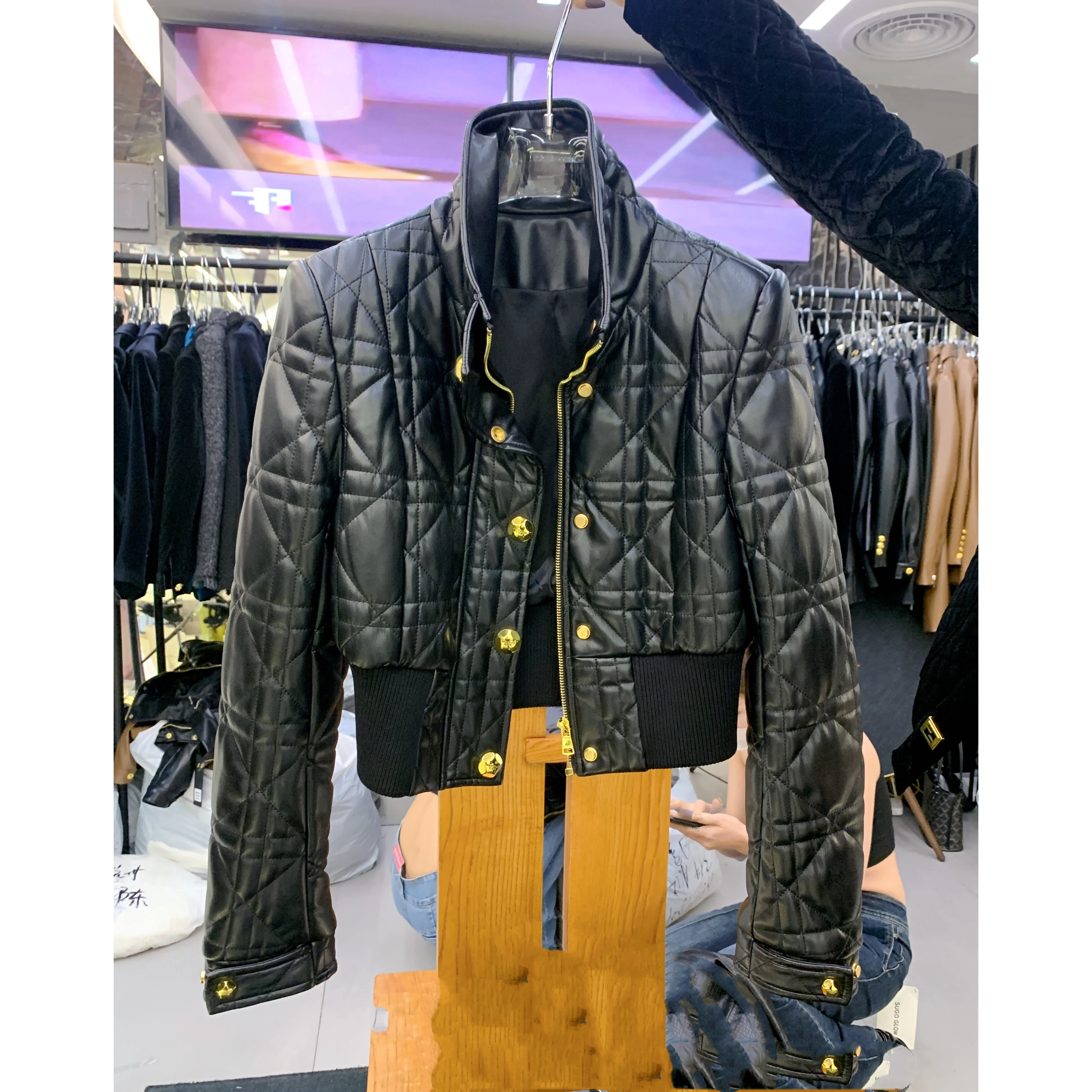 Winter Clothes Women 2022 Fashion Coats PU Leather Cotton Padded Jacket Plaid Stand Collar Short Zipper Faux Leather Jackets