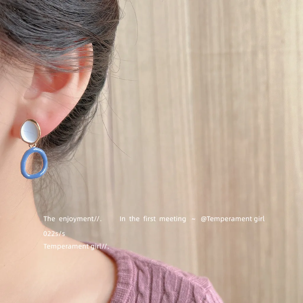 

Summer Geometric Drop Oil Hollow Long Evening Earrings for Woman 925 Silver Needle Irregular Earbobs Ins Tide Sweet New Eardrop
