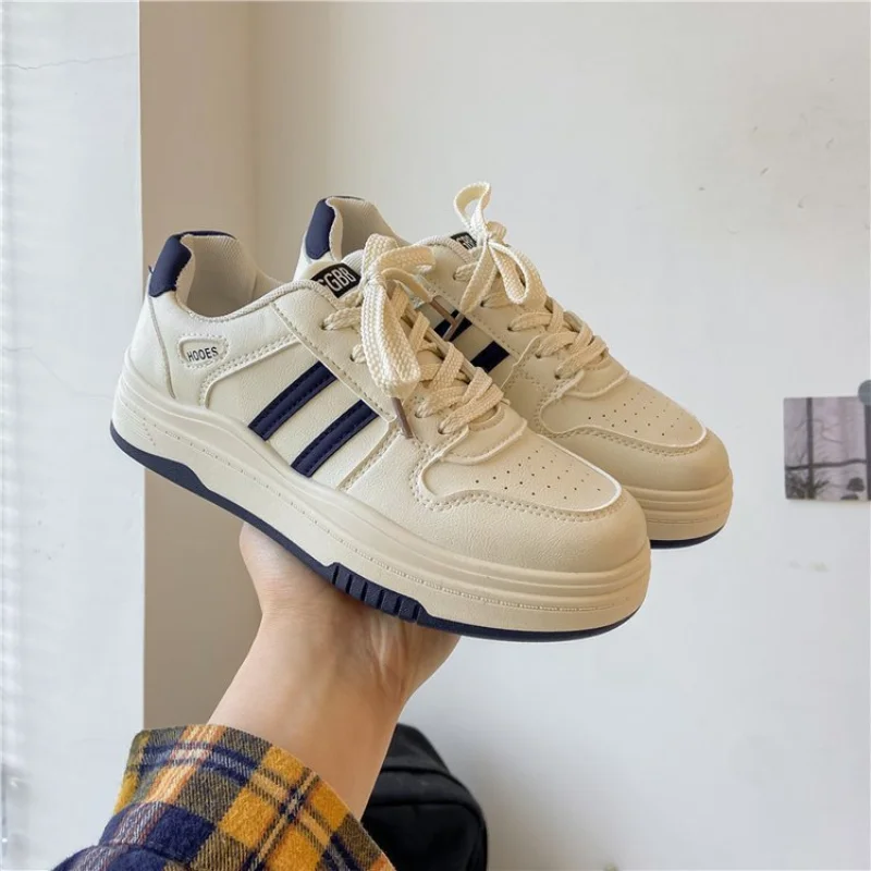 

Women Vulcanize Shoes Brand Designer Fashion Sneakers Women Casual Skateboard Shoes None-Slip Walking Lace Up Flat Sport Shoes