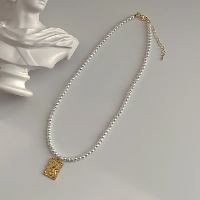 Draweye Pearls Necklaces for Women Square Metal Elegant Vintage Korean Fashion Jewelry Simple Geometric Pendant Necklace