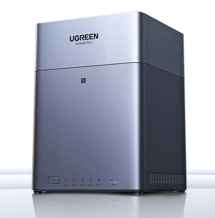 Фото DH4300 Plus UGREEN 4-дисковый настольный NAS с поддержкой до 120 ТБ, 8 ГБ LPDDR4X ОЗУ, 2.5GbE, 4K, сетевое хранилище №3