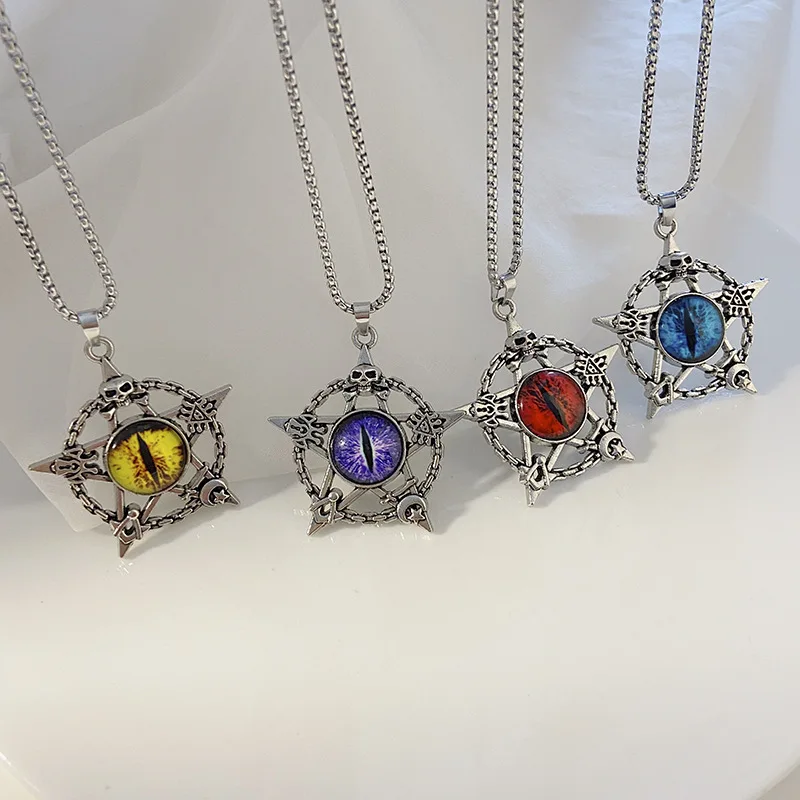 

Skull Hollow Star Devil's Eye Denpant Necklace for Women Men Retro Hip Hop Punk Necklaces New Jewelry Accessories