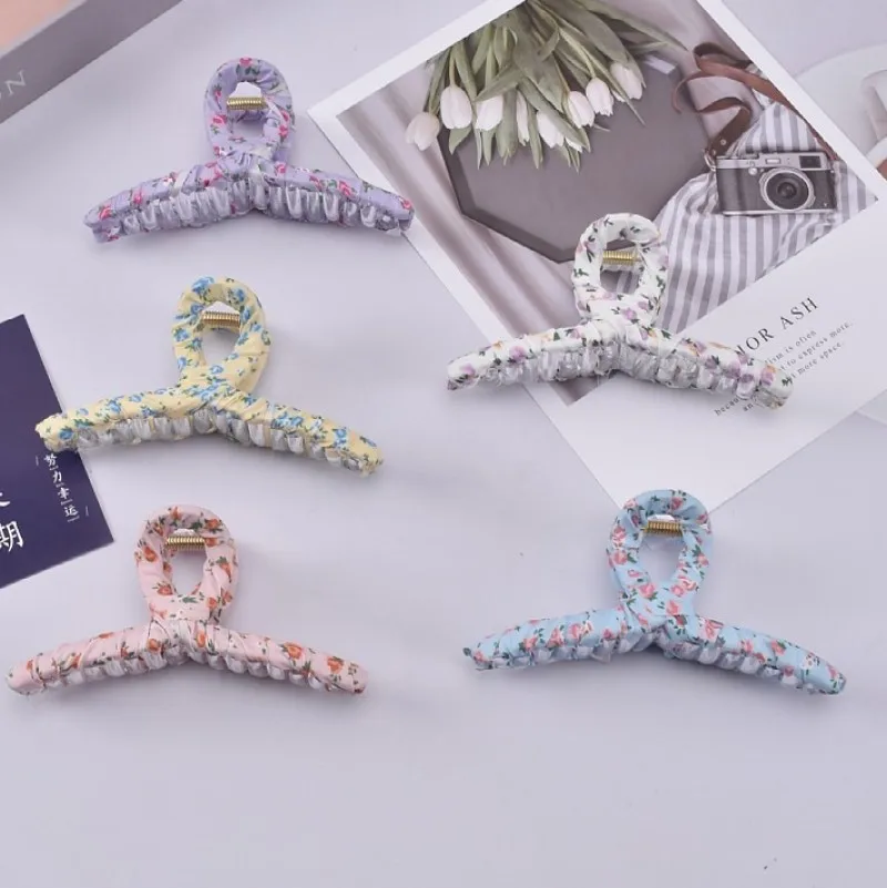 

2022 New Fabric Craft Winding Grip Hair Claw Ponytail Clip Banana Clip with Flower for Hair Hair Accessories for Women 집게핀