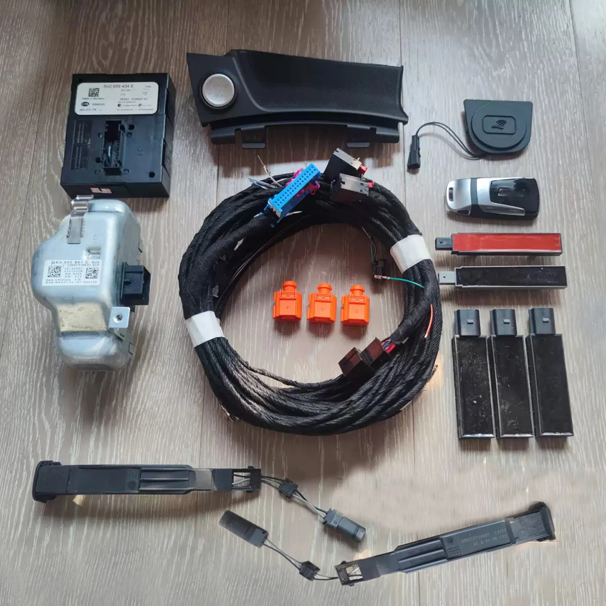 Для Audi Q3 8U однокнопочный запуск двигателя бесключевой доступ Kessy Система дверных