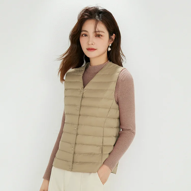 The new 2022 female warm winter light down jacket vest cultivate one's morality in vest bladder tank top white duck down