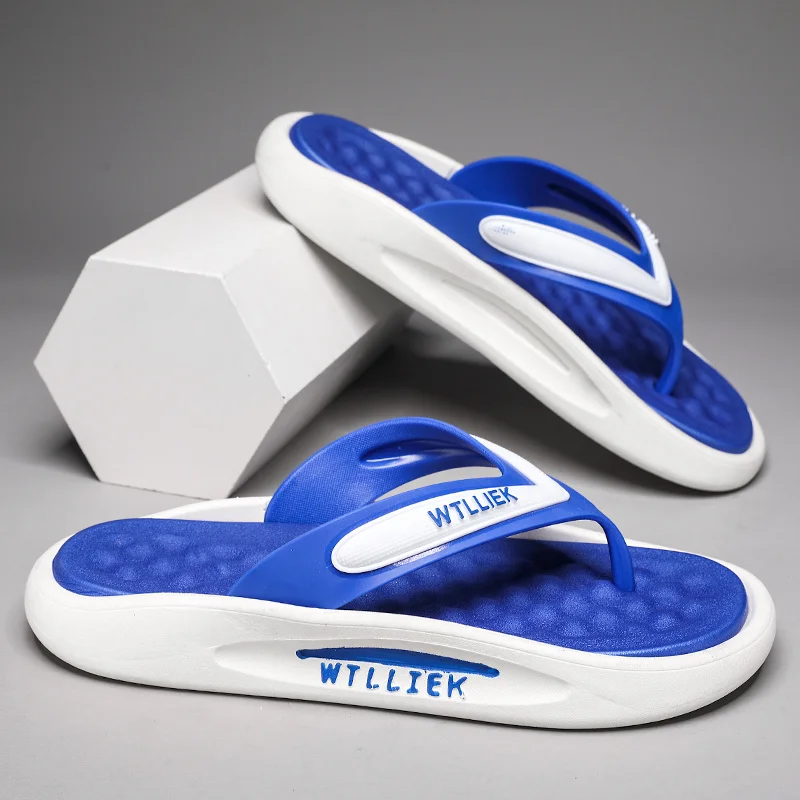 

2023 Men Flip Flops Outdoor Slippers Indoor Soft Sole Comfortable New Men Slippers Beach Non-slip Bathroom Home Men's Flip Flops