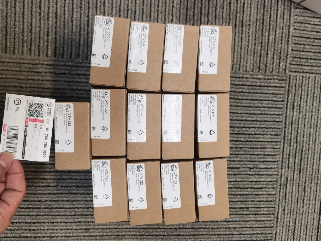 100% новый и оригинальный датчик вибрации IFM VTV122