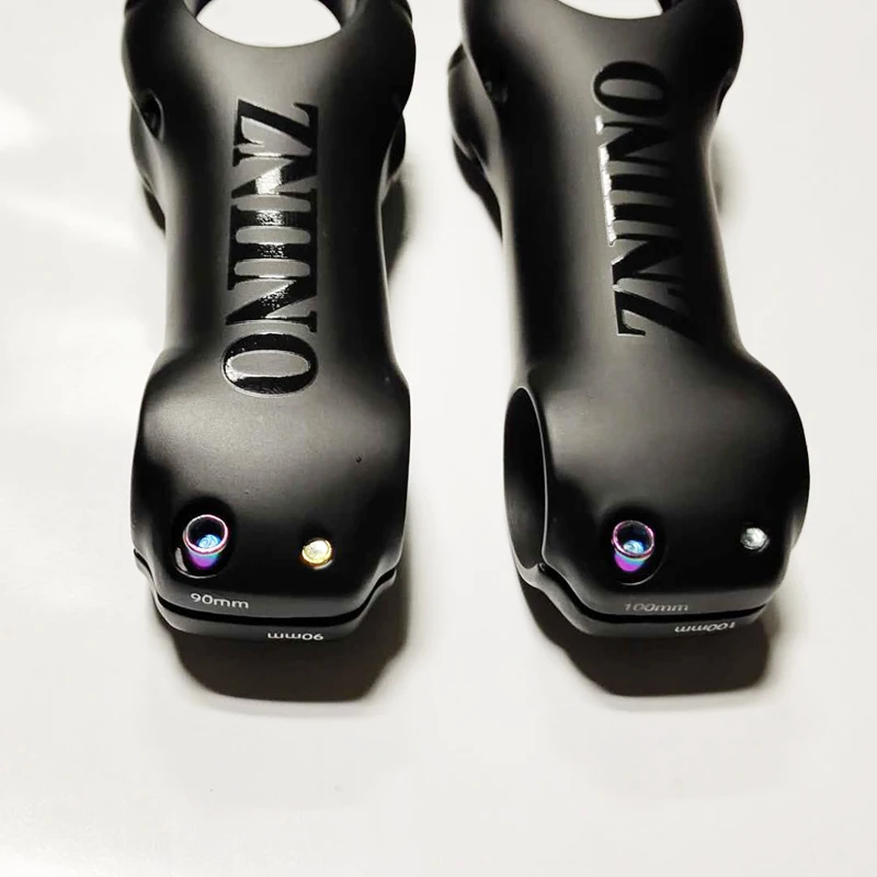 

Внедорожный рулевой станок из углеродного волокна