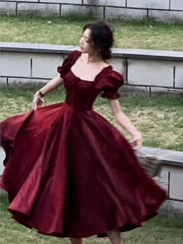 Женское винтажное платье А-силуэта элегантное белое во французском стиле для