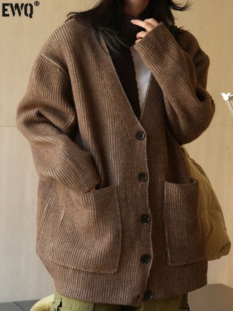 

[EWQ] Big Size Cardigan Coat Women Long Sleeve Double Pocket Spliced Thick Knit Sweater Jacket 2023 Autumn Winter New 16U5062