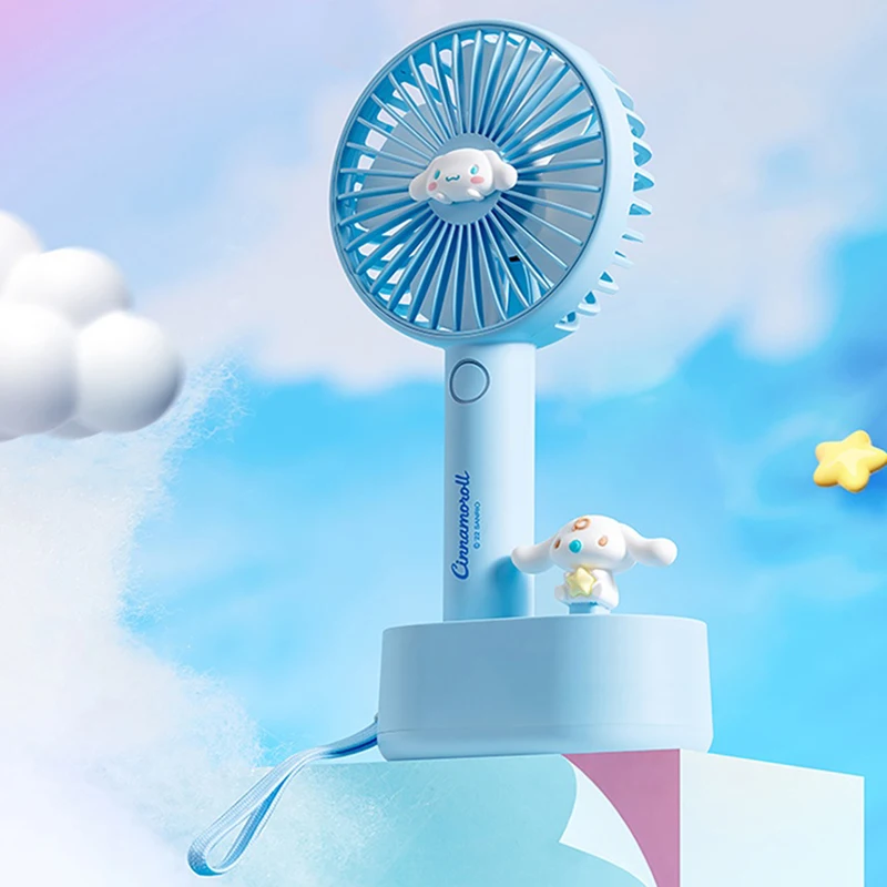 

Sanrio Kawaii Cinnamoroll вмещает портативное домашнее общежитие настольное с вращающейся головкой маленькие фотообои для девочек