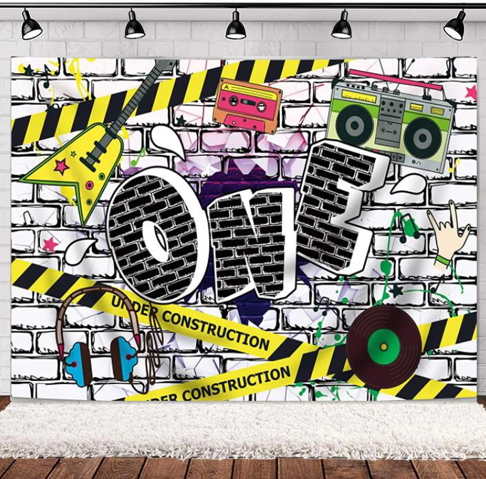 

Фон для фотосъемки в стиле хип-хоп с изображением черно-белой кирпичной стены и граффити на 1-й день рождения