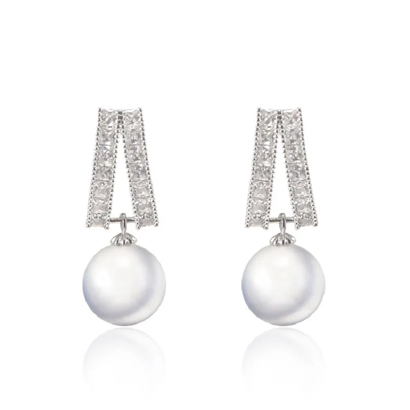 Женские серьги-гвоздики из серебра 925 пробы с искусственным жемчугом