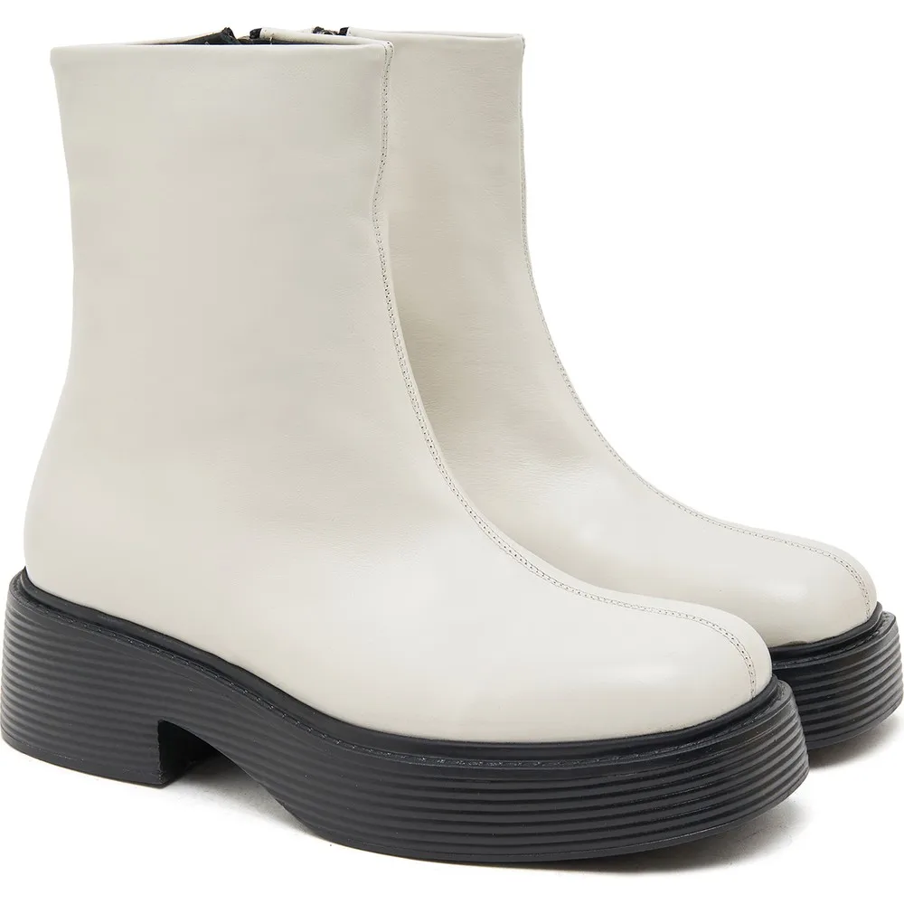 

Dorlie Sklave Women Leather Boots