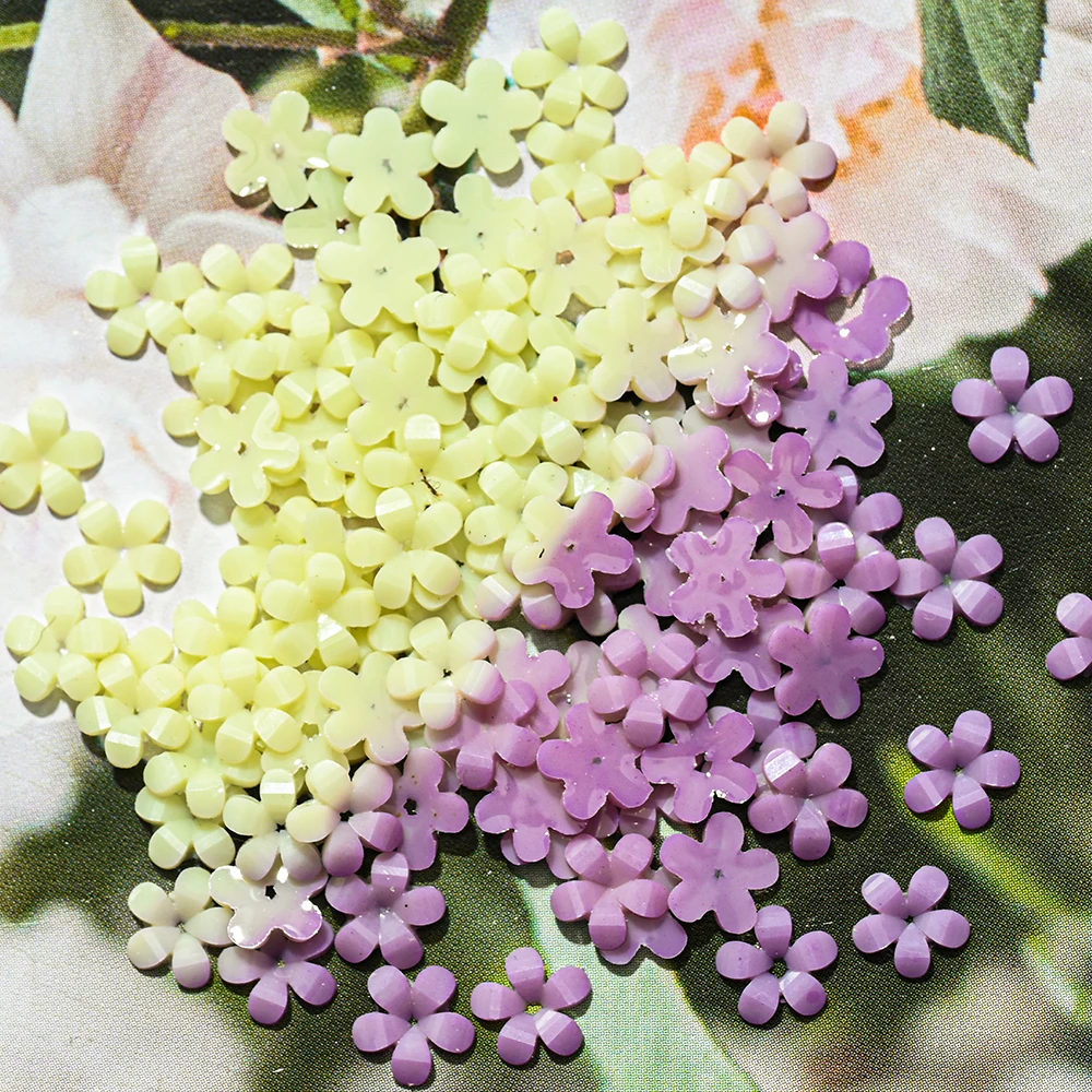 

100pcs 3D Color Change Acrylic Flower Nail Decorations Colorful Flower Resin Nail Charms 6MM Acrylic Five Petal Flower Nail Part
