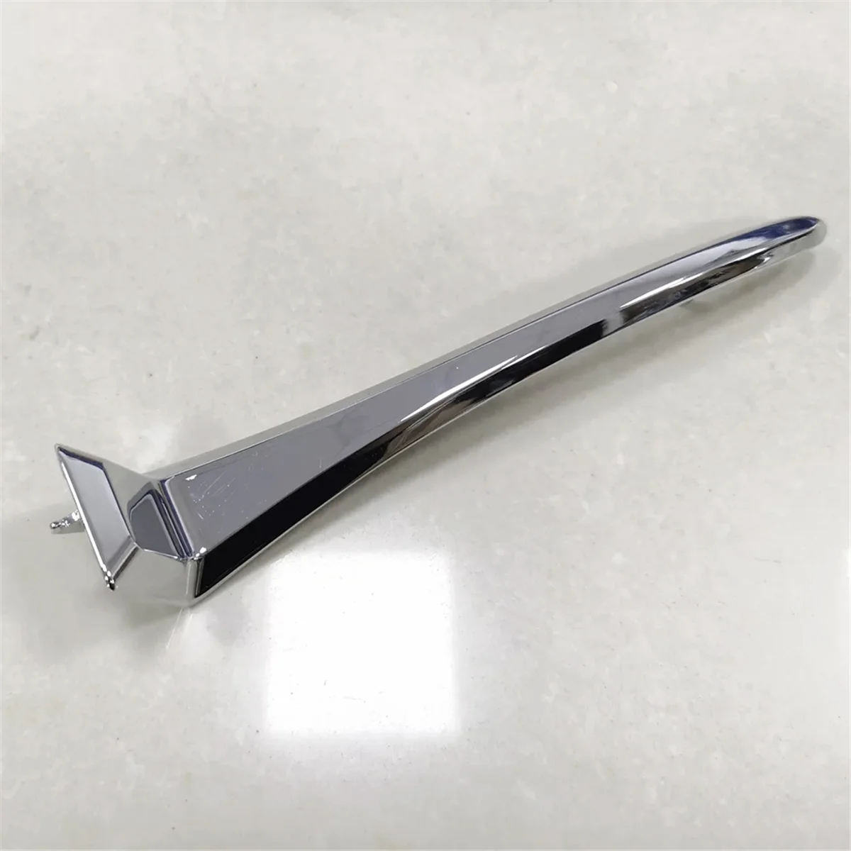 Верхняя накладка на мотогондолу фару подходит для Harley Road King FLHR