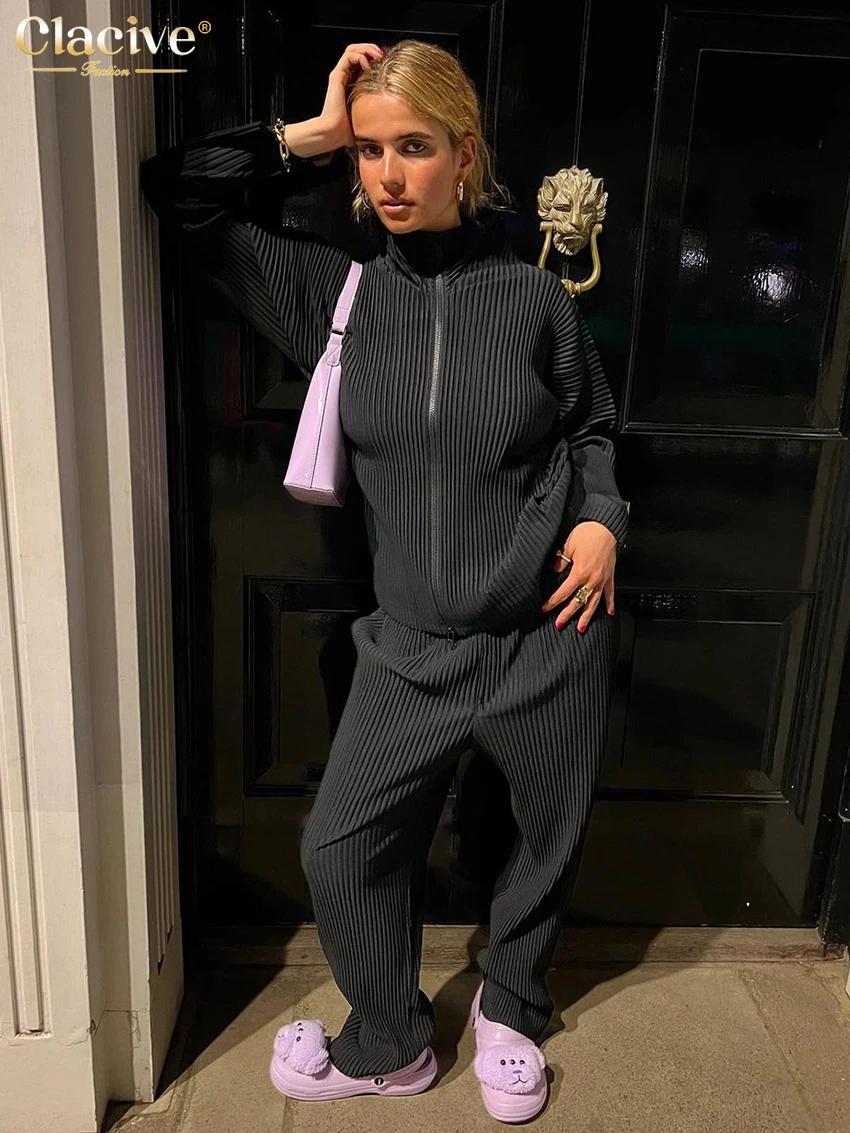 

Clacive Fashion Loose Black Pleated 2 Piece Sets Women Outfit Casual Long Sleeve Zip Top With High Waist Pants Set Streetwear