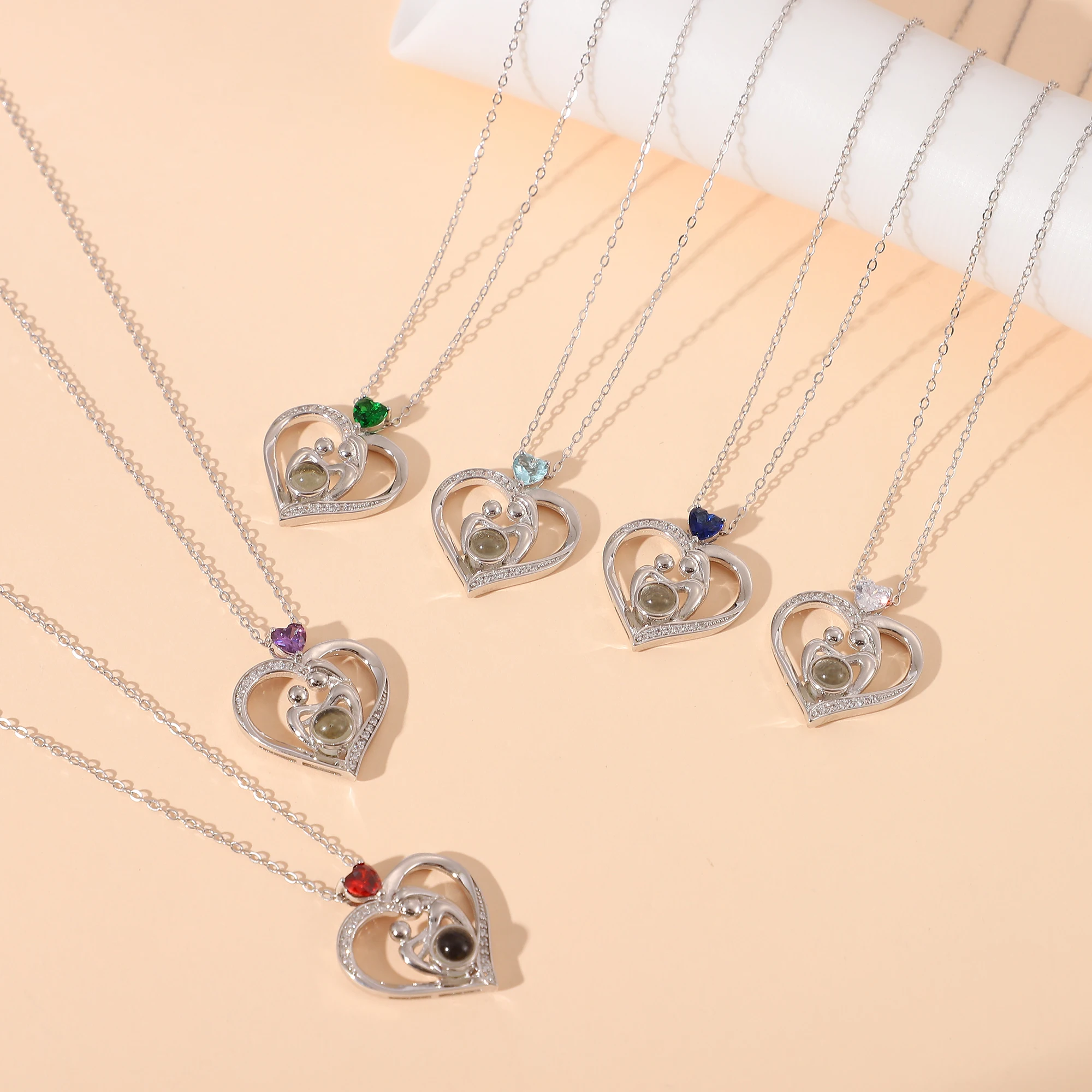 

Fashion Europe and America Cute Mother'S Day Mom Necklace Colorful Zircon Exquisite Collarbone Chain Charm Gift