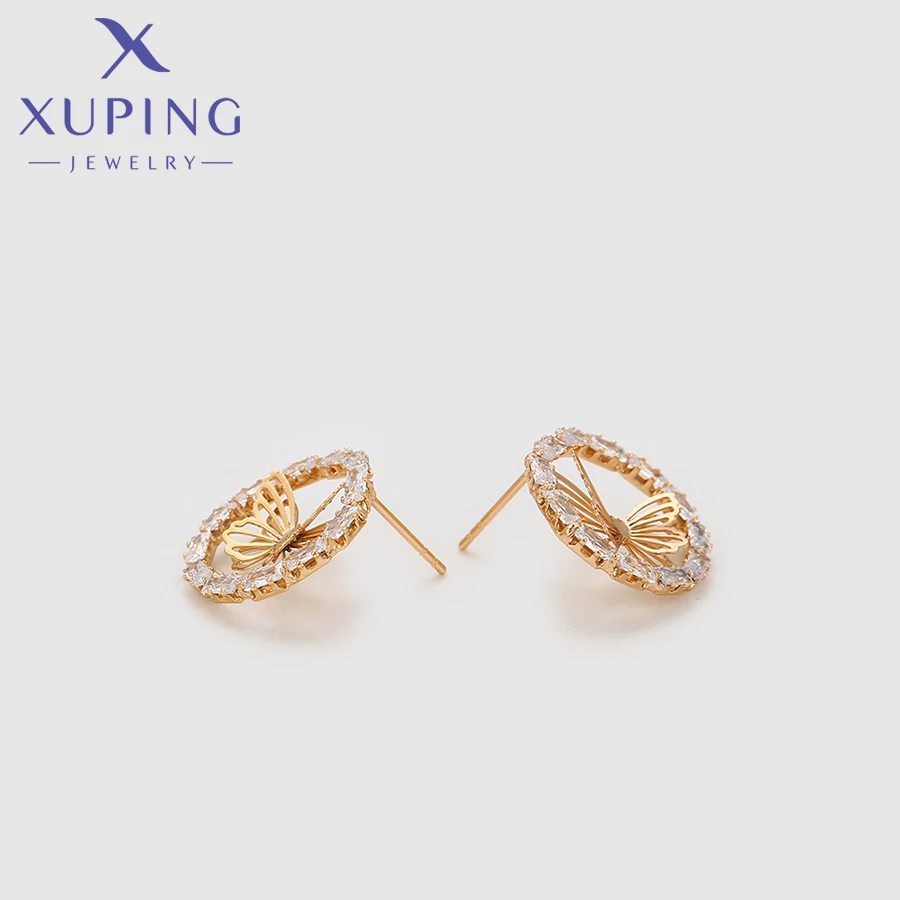 Женские серьги-гвоздики в виде бабочек